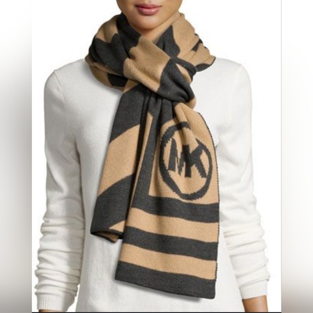 Michael Kors Wrap Scarf Tan Gray​​​​